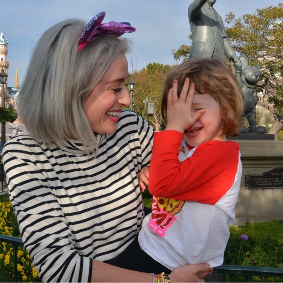 Meet your Posher, Mariah - Picture 2 of 4